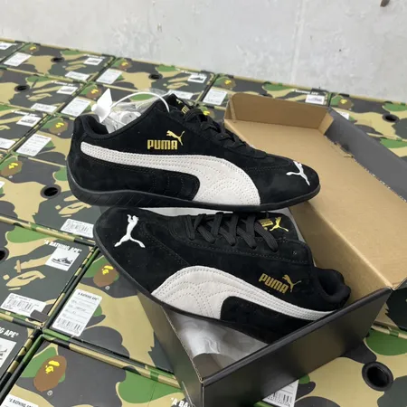 プーマ スニーカー