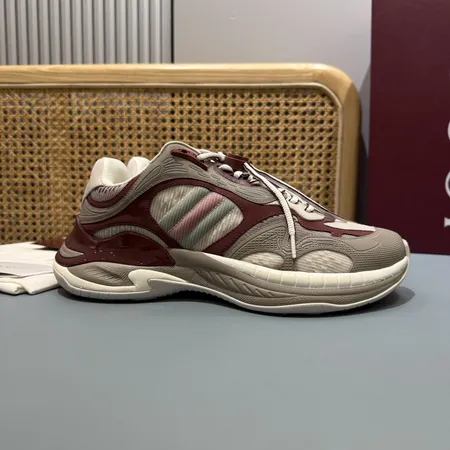 グッチ スニーカー