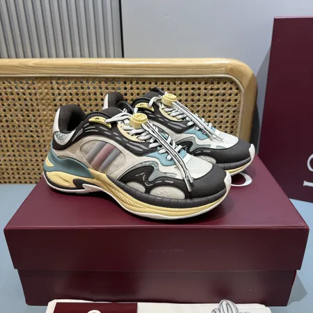 グッチ スニーカー