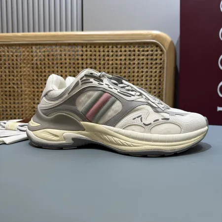 グッチ スニーカー