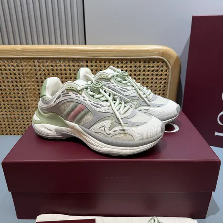 グッチ スニーカー