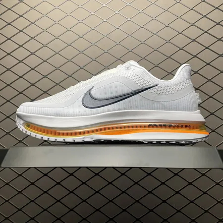 ナイキ スニーカー