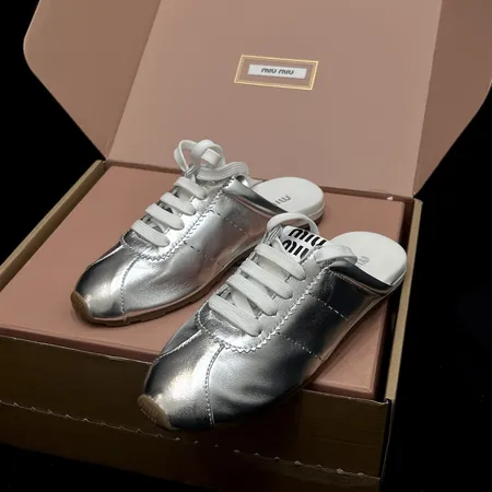 ミュウミュウ スリッパ