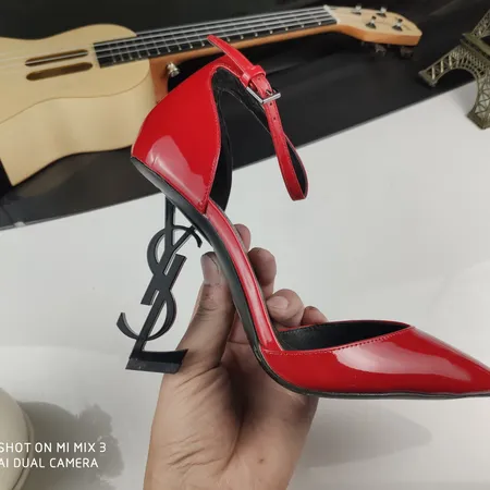 イブサンローラン サンダル