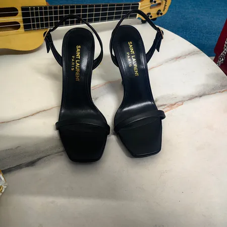 イブサンローラン サンダル