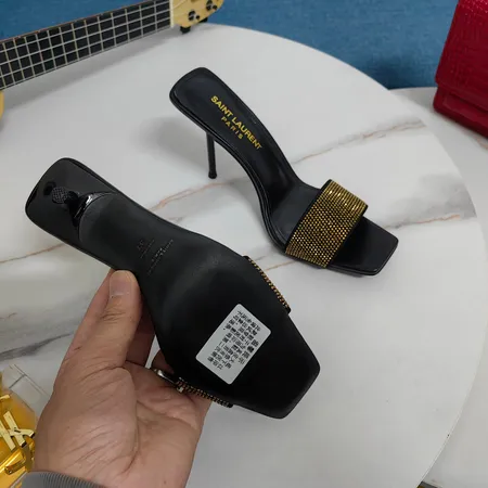 イブサンローラン サンダル