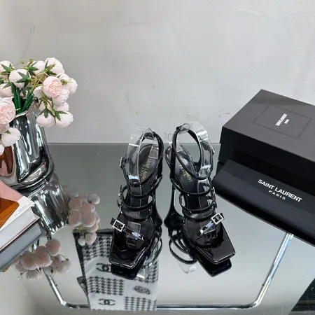 イブサンローラン サンダル