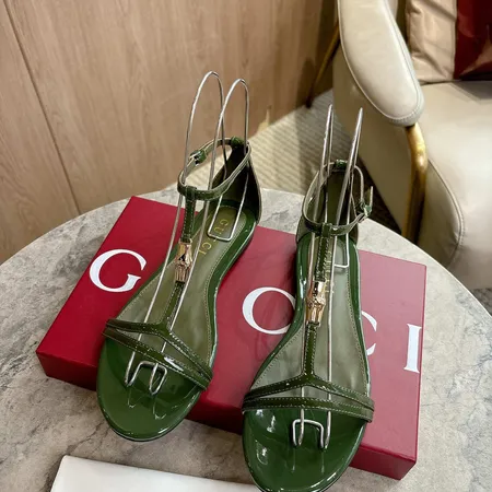 グッチ サンダル