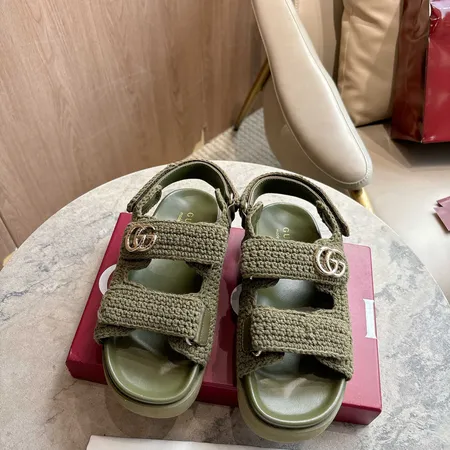 グッチ サンダル