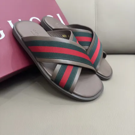 グッチ スリッパ