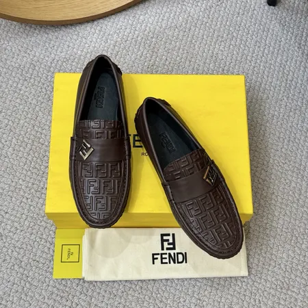 フェンディ ビジネスシューズ