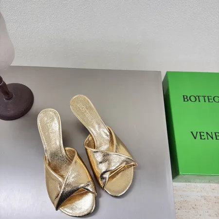 ボッテガ ヴェネタ サンダル