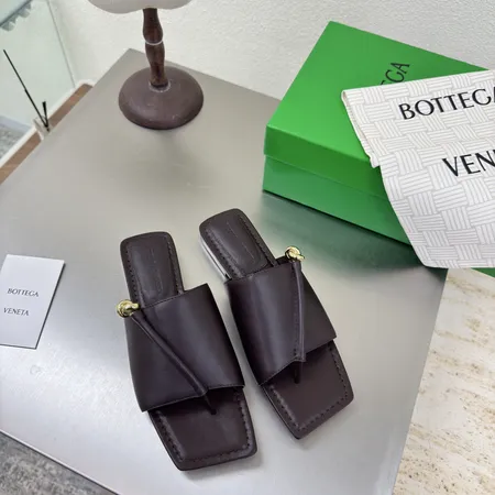 ボッテガ ヴェネタ スリッパ