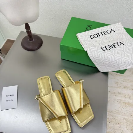 ボッテガ ヴェネタ スリッパ