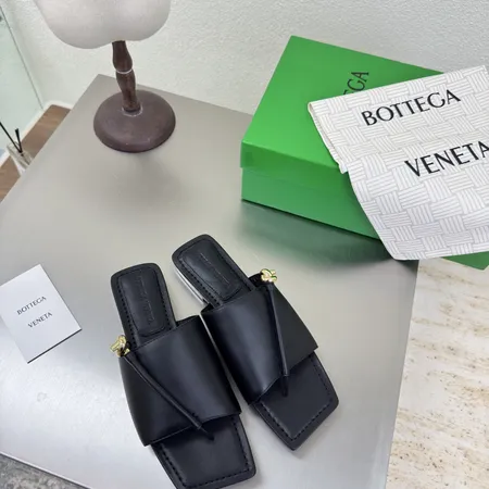 ボッテガ ヴェネタ スリッパ