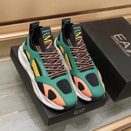 アルマーニ スニーカー