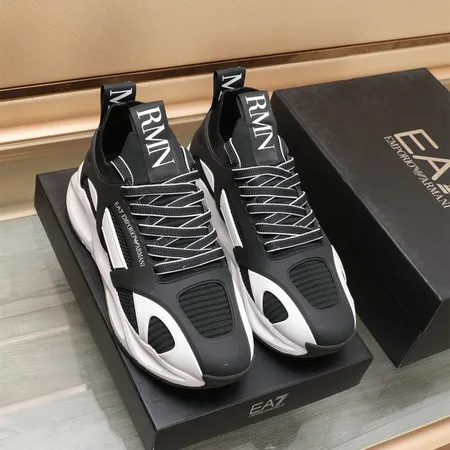 アルマーニ スニーカー