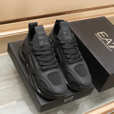 アルマーニ スニーカー