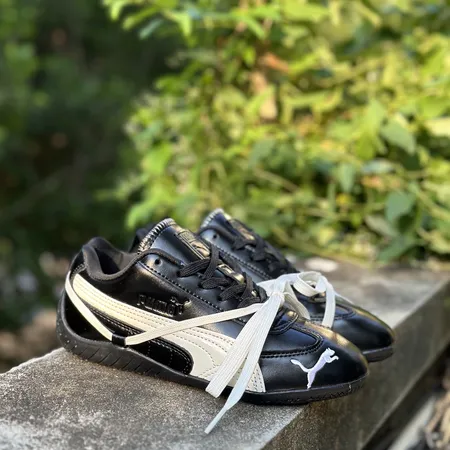 プーマ カジュアルシューズ