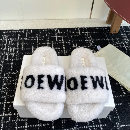 ロエベ スリッパ