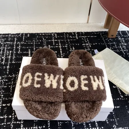 ロエベ スリッパ