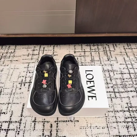 ロエベ カジュアルシューズ