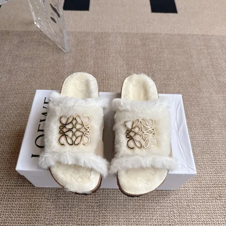 ロエベ スリッパ