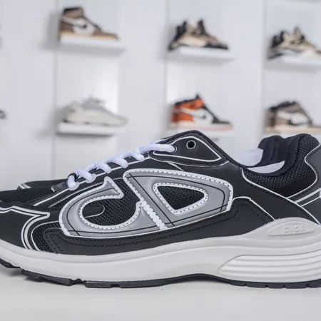 ディオール スニーカー