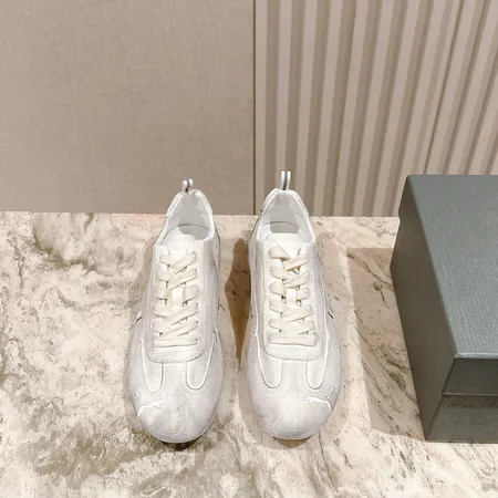 バレンシアガ カジュアルシューズ