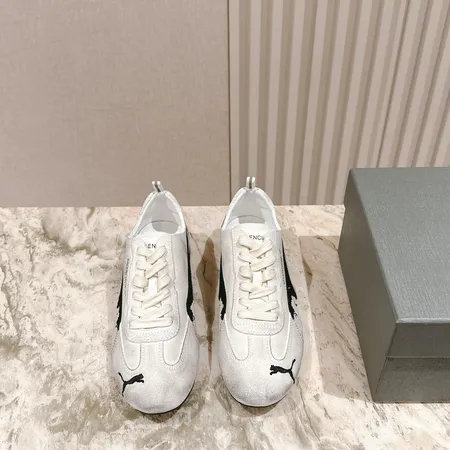 バレンシアガ カジュアルシューズ