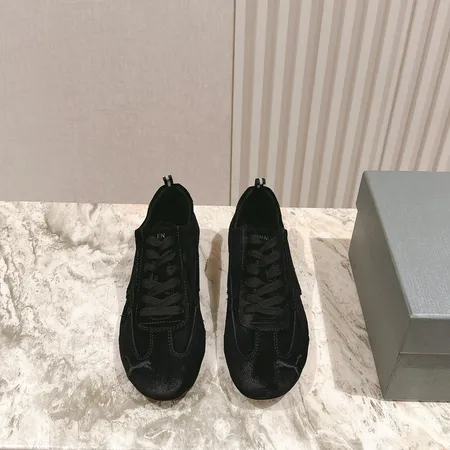 バレンシアガ カジュアルシューズ