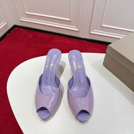 クリスチャン・ルブタン サンダル