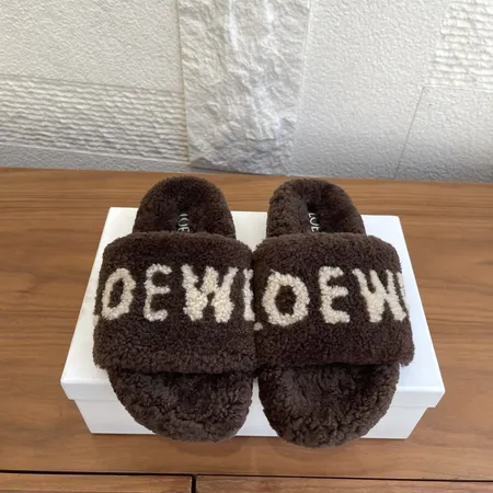 ロエベ スリッパ