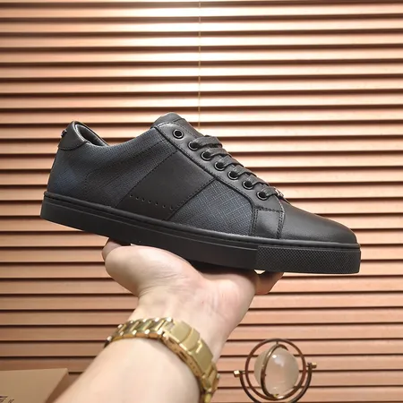 バーバリー ス カジュアルシューズ