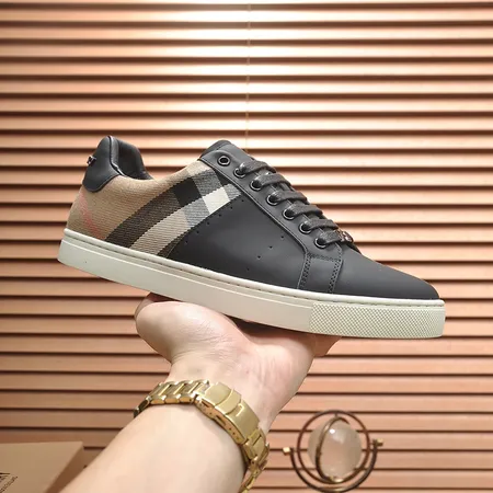 バーバリー ス カジュアルシューズ