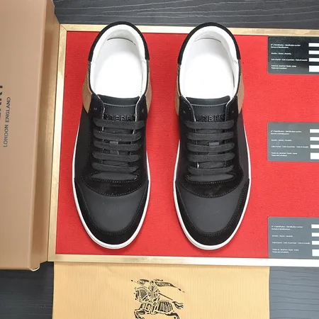 バーバリー ス カジュアルシューズ