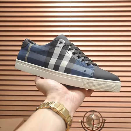 バーバリー ス カジュアルシューズ