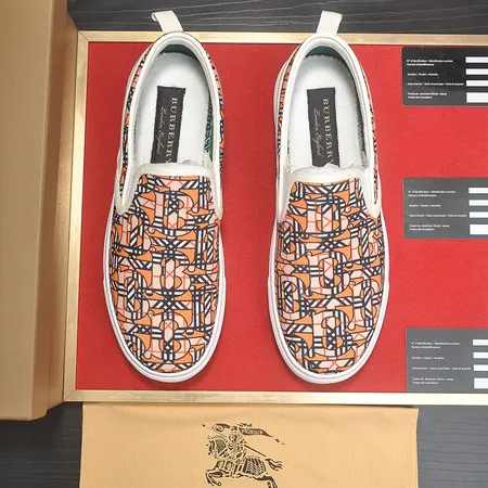 バーバリー ス カジュアルシューズ