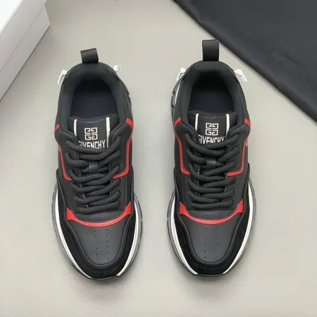 ジバンシィ カジュアルシューズ