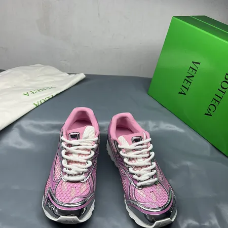 ボッテガ ヴェネタ スニーカー