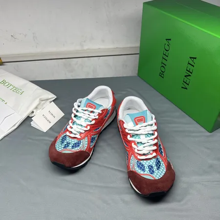 ボッテガ ヴェネタ スニーカー