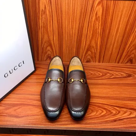 グッチ ビジネスシューズ