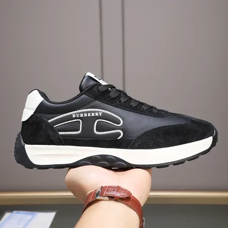 バーバリー ス カジュアルシューズ