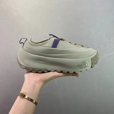 ノースフェイス カジュアルシューズ