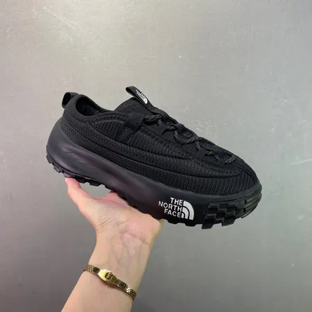 ノースフェイス カジュアルシューズ