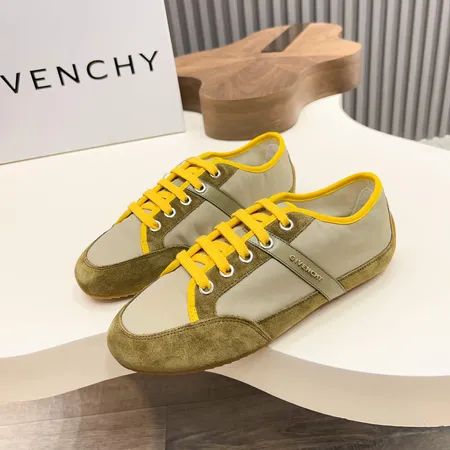 ジバンシィ カジュアルシューズ