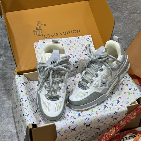 ルイヴィトン カジュアルシューズ