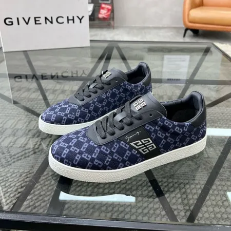 ジバンシィ カジュアルシューズ