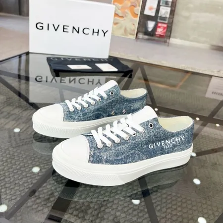 ジバンシィ カジュアルシューズ