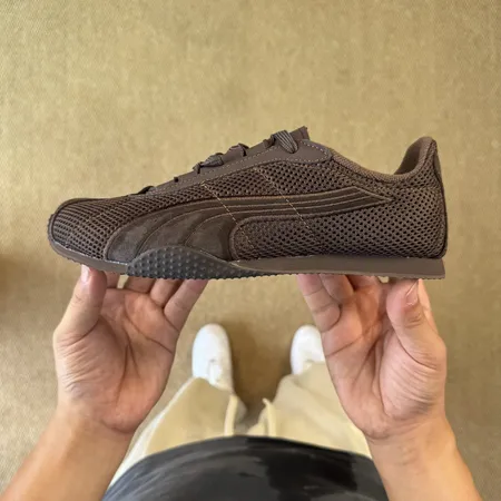 プーマ スニーカー